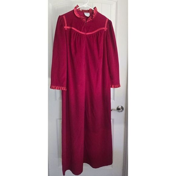 Appel Other - Vintage Appel Zip Housecoat Robe Deep Red Velour Size Medium Made In USA